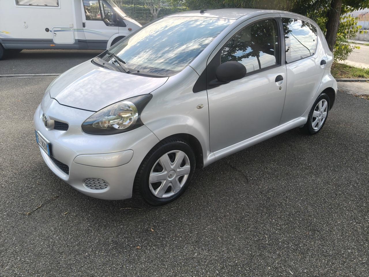 Toyota Aygo 1.0 5 porte 2012 SOLO 45.000 KM