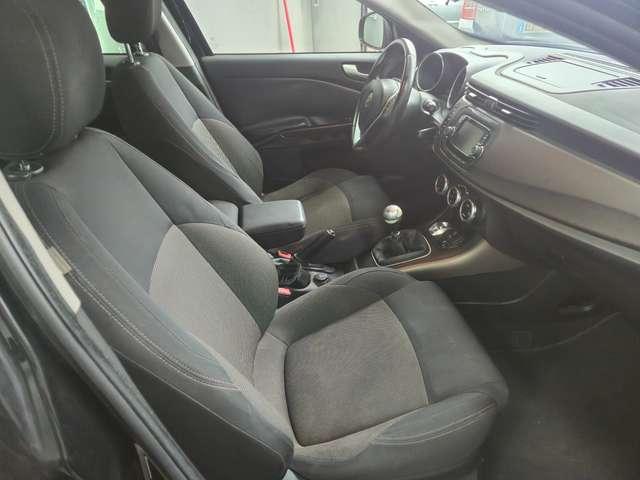Alfa Romeo Giulietta Giulietta III 2010 1.6 jtdm Moving