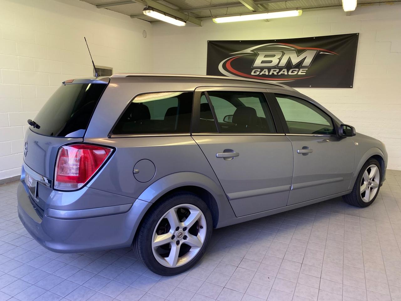 Opel Astra 1.6 16V VVT Station Wagon Cosmo