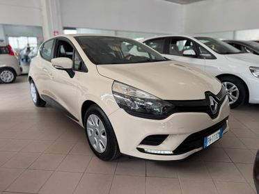 Renault Clio 1.2 75CV benzina 5 porte Life - OK NEOPATENTATI/E!