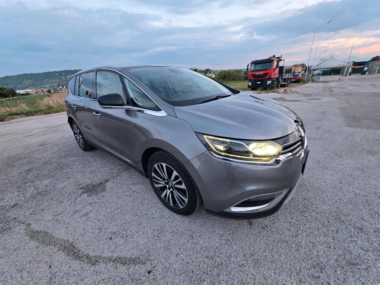 Renault Espace dCi 160CV EDC Energy Initiale Paris 4Control