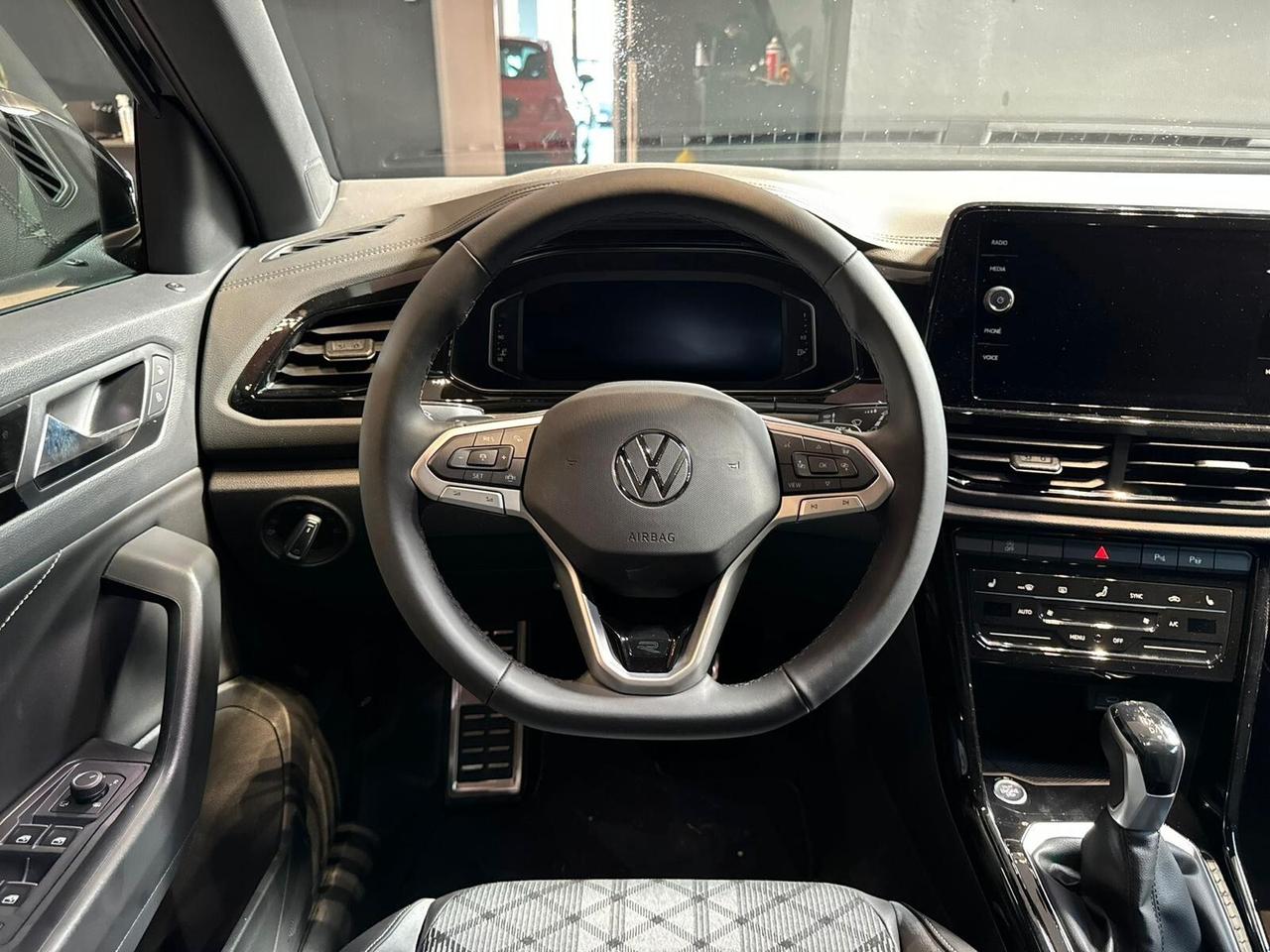 Volkswagen T-Roc 1.5 tsi R-Line dsg *PROMO*