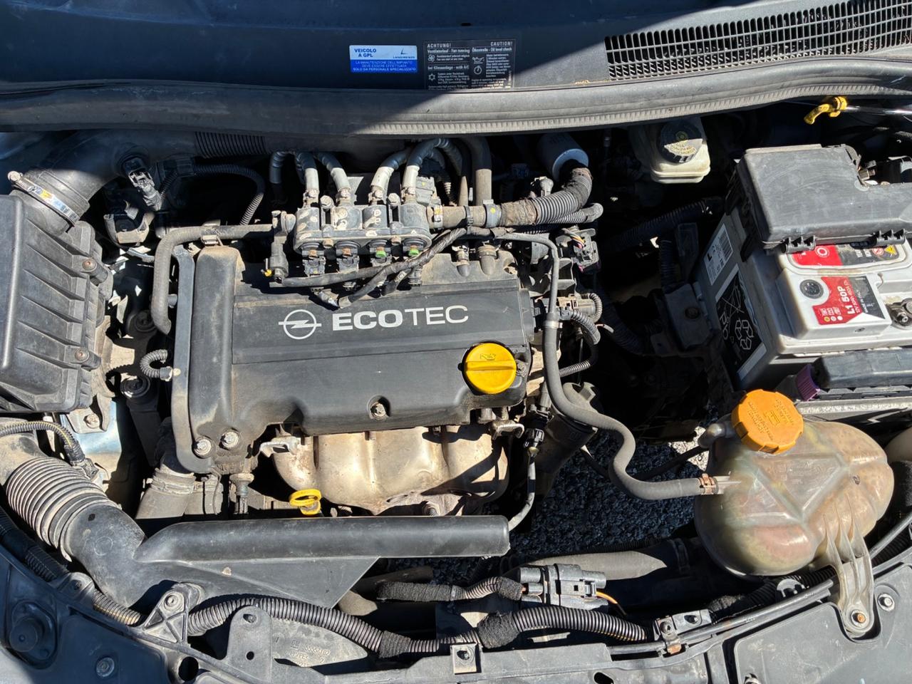 Opel Corsa 1.2 80CV 5 porte GPL-TECH Club