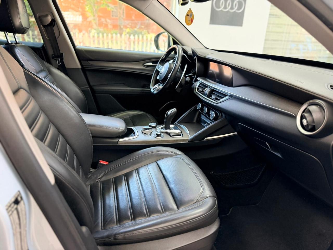 Alfa Romeo Stelvio 2.2 210 CV Q4 Veloce anno 10/2020 Permute Finanziamenti Garanzia