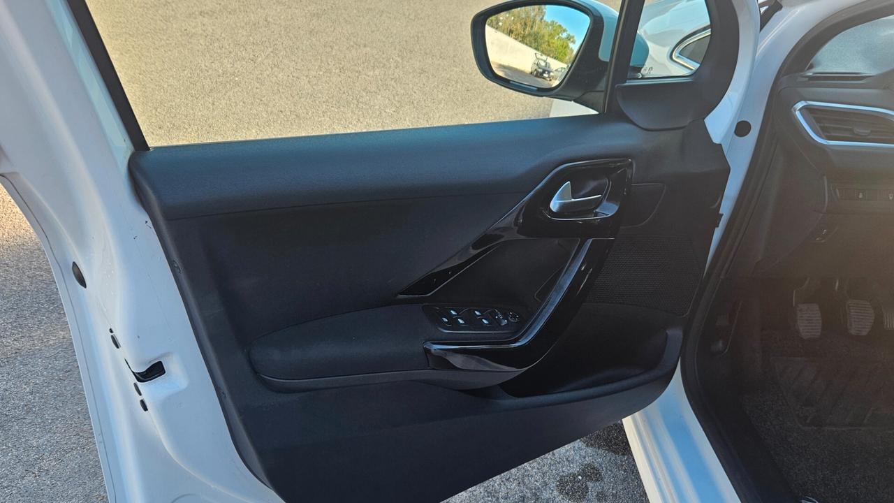 Peugeot 208 Allure 1.4 diesel