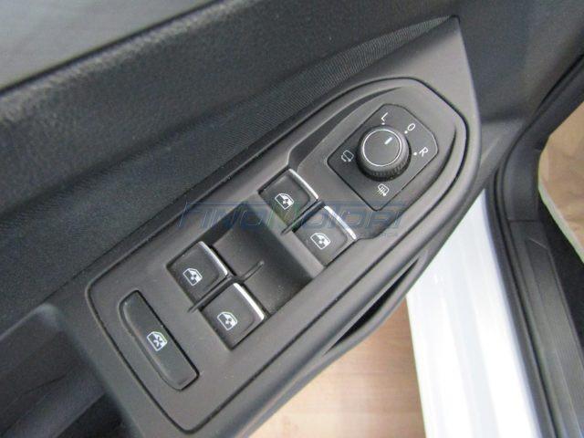 VOLKSWAGEN Golf 1.5 eTSI 150 CV DSG Life