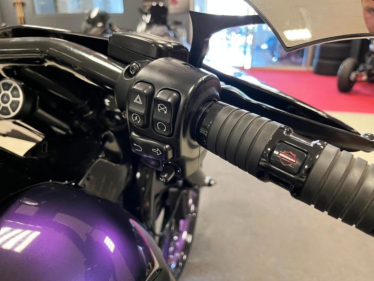 Harley-davidson FLHX Street Glide