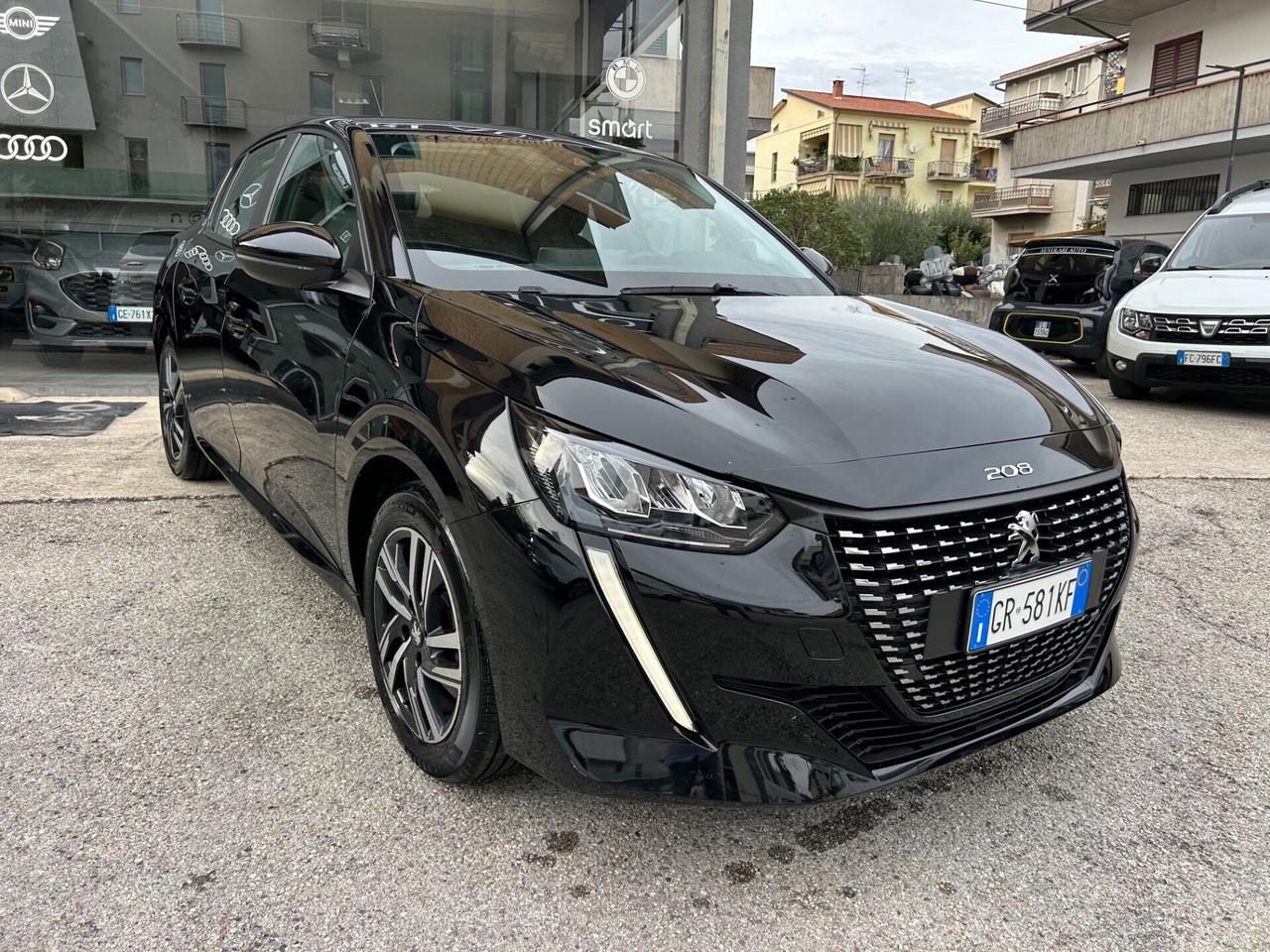 Peugeot 208 1.2 75 CV ( 30.000 KM) PARI AL NUOVO!!!