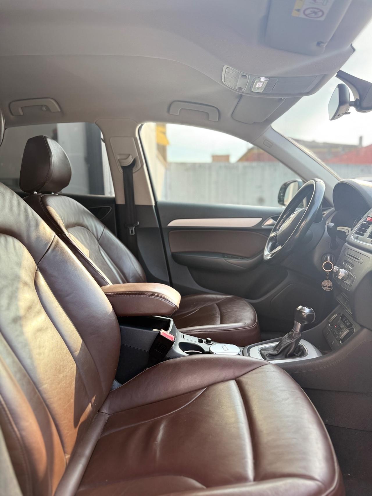 Audi Q3 2.0 TDI 120 CV
