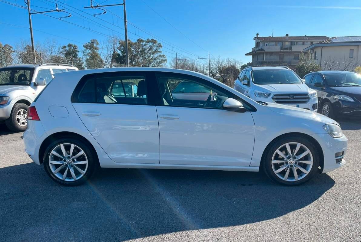 Volkswagen Golf 1.6 tdi Highline 5p