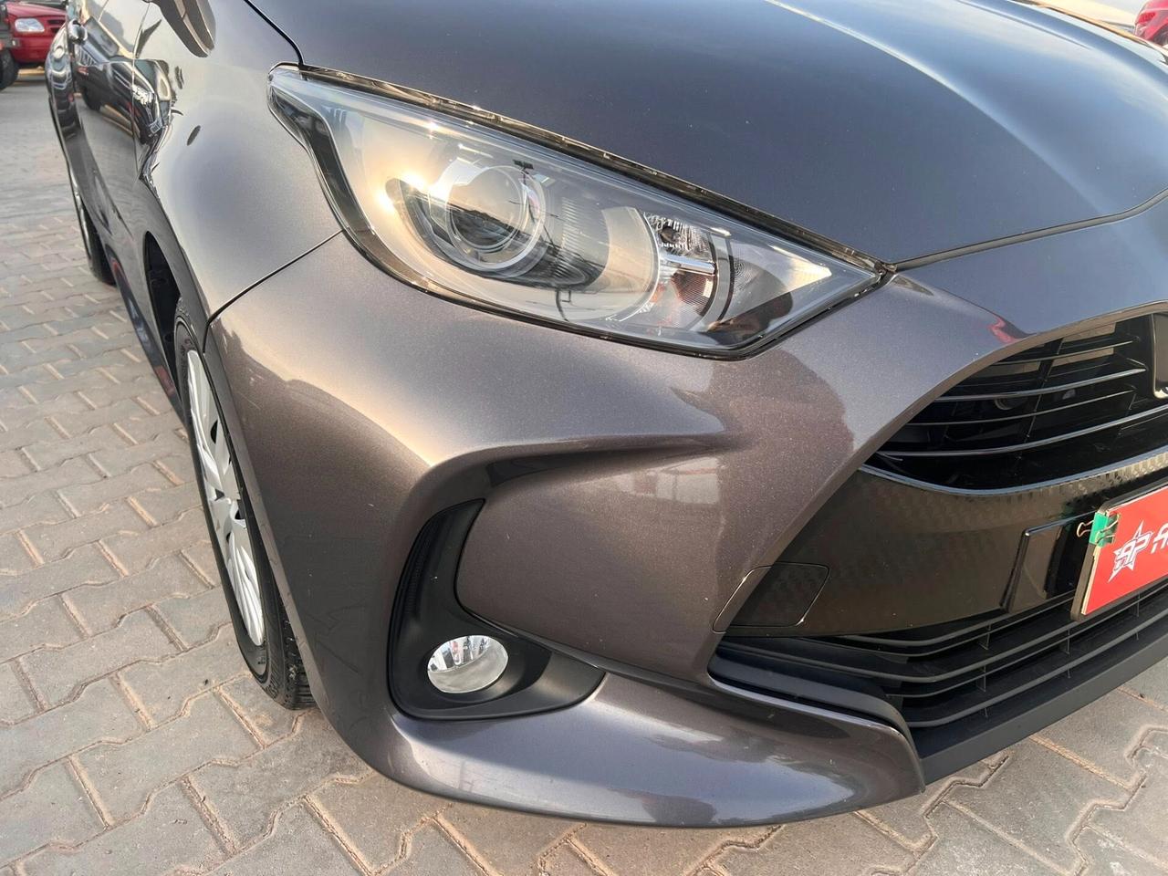 Toyota Yaris 1.5 Hybrid 5 porte Lounge