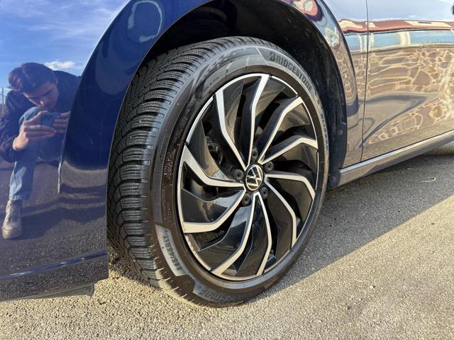 VOLKSWAGEN Golf 2.0 TDI DSG SCR Style