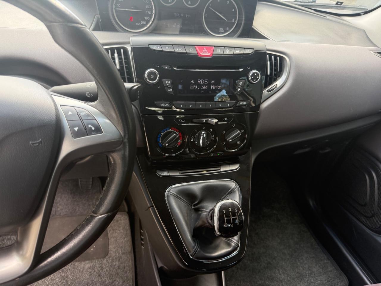 Lancia Ypsilon 1.3 MJT 16V 95 CV 5 porte S&S Gold