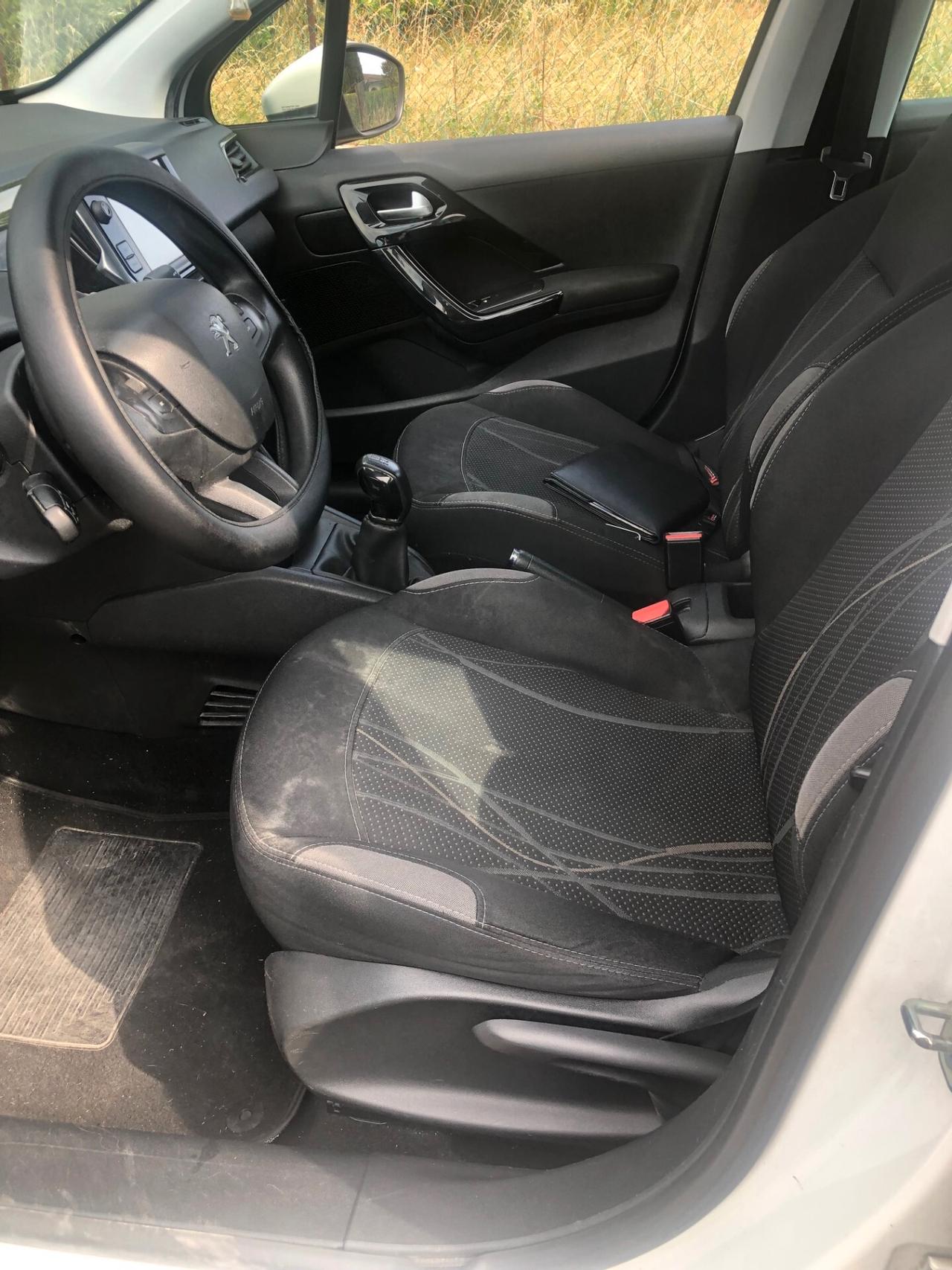 Peugeot 208 1.4 HDi 68 CV 5 porte Active