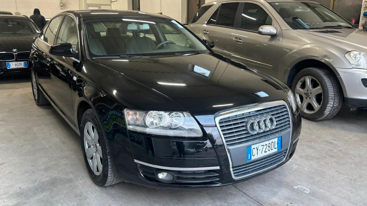 Audi A6 2.7 V6 TDI cambiò manuale berlina nera