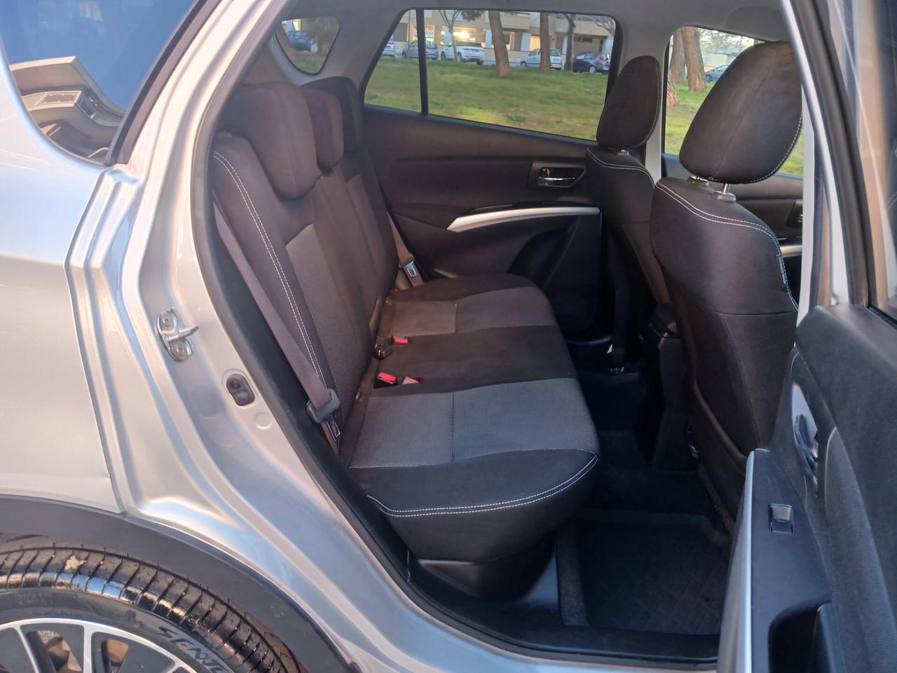 Suzuki S-Cross 1.6 DDiS 4WD All Grip Top