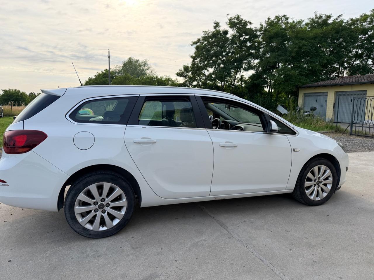 Opel Astra 1.6 CDTI EcoFLEX S&S Sports Tourer Cosmo euro 6