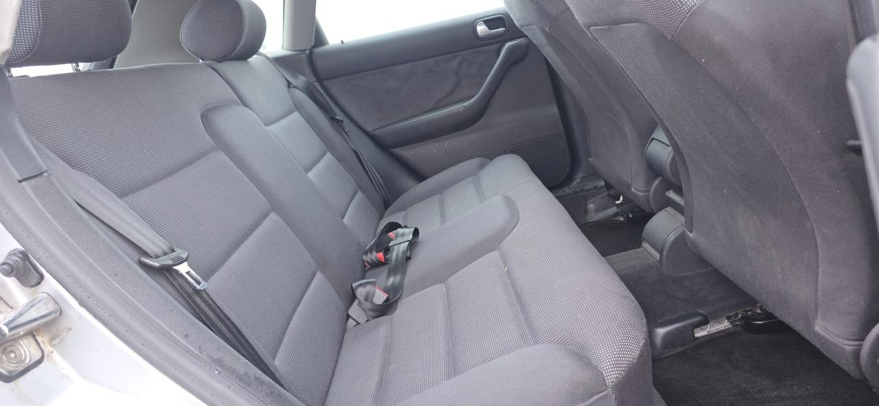 Audi A3 1.9 TDI/130 CV cat 5p. Ambiente neopatentati