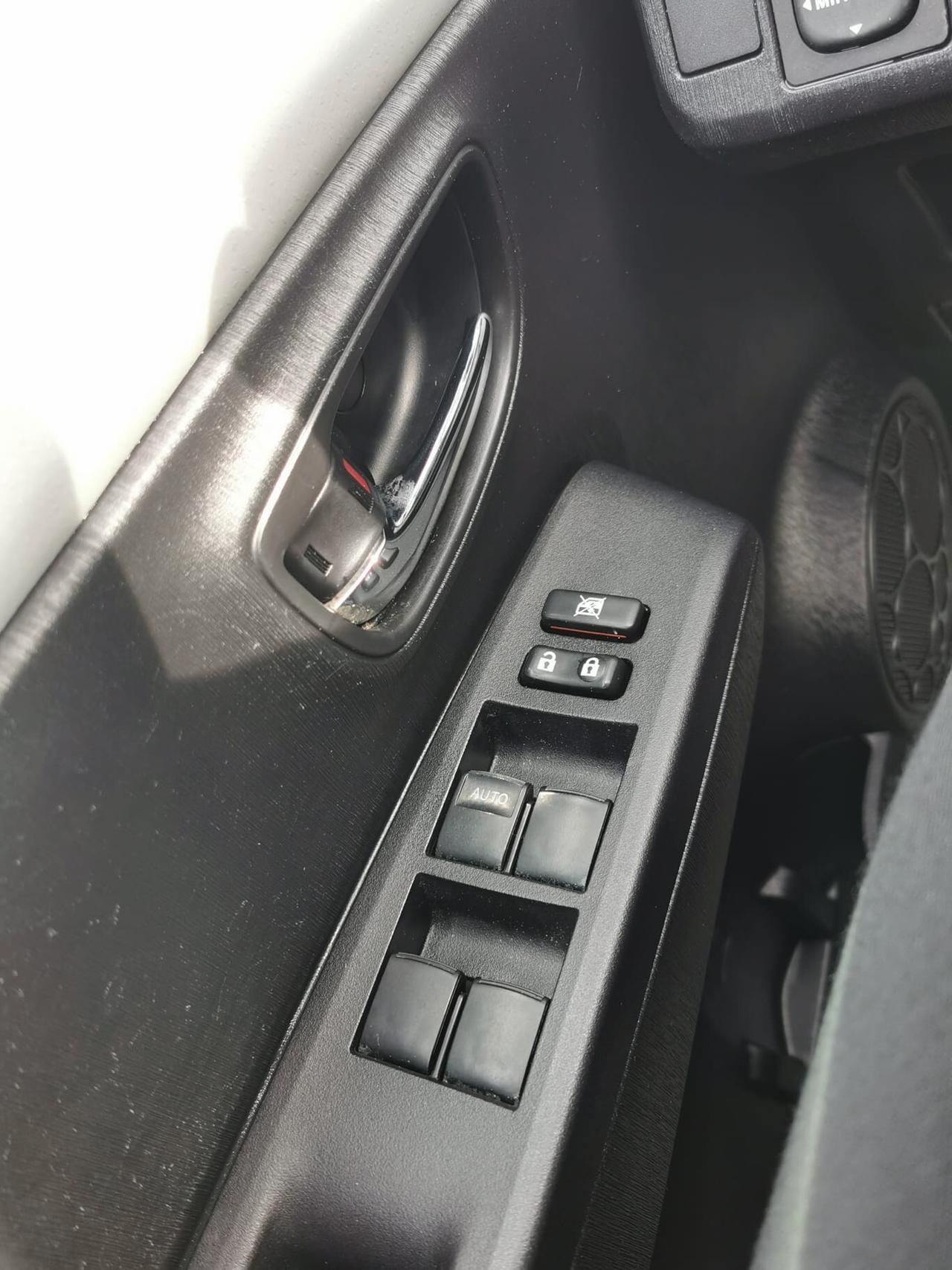 Toyota Yaris 1.5 Hybrid 5P. Lounge 2013