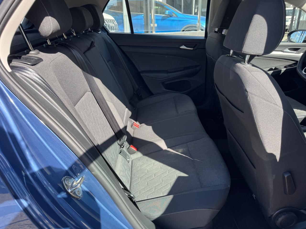 VOLKSWAGEN GOLF 8 2.0 TDI 11 CV LIFE FULL NEO PATENTATI IVA