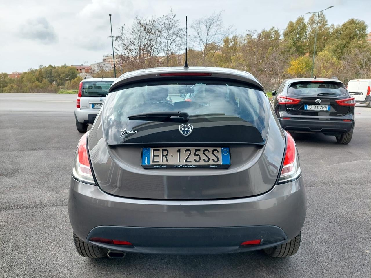 Lancia Ypsilon 1.2 69 CV 5 porte GPL Ecochic Gold