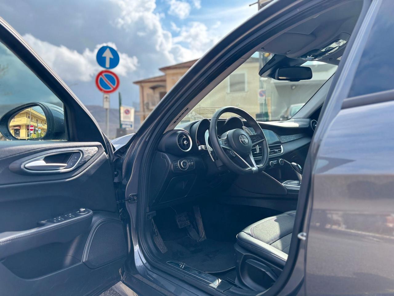 Alfa Romeo Giulia 2.2JTDM 180CV Executiv AUTOM NAVI XENON PELLE