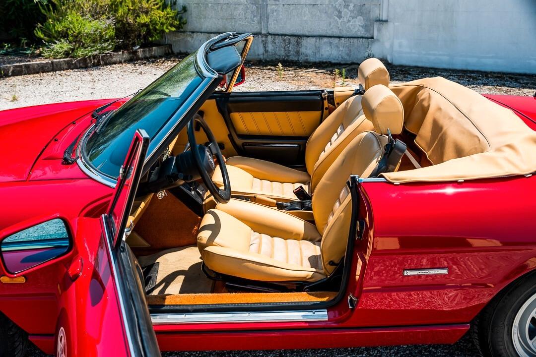 Alfa Romeo Spider 1.6