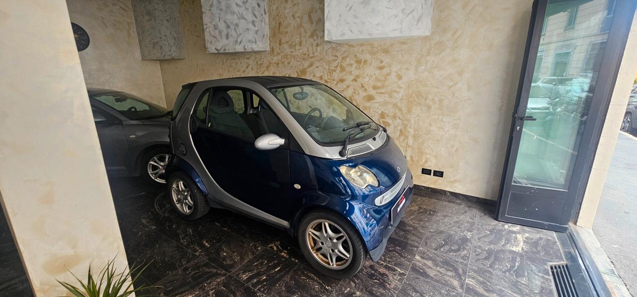 Smart ForTwo 700 coupé pure (37 kW)