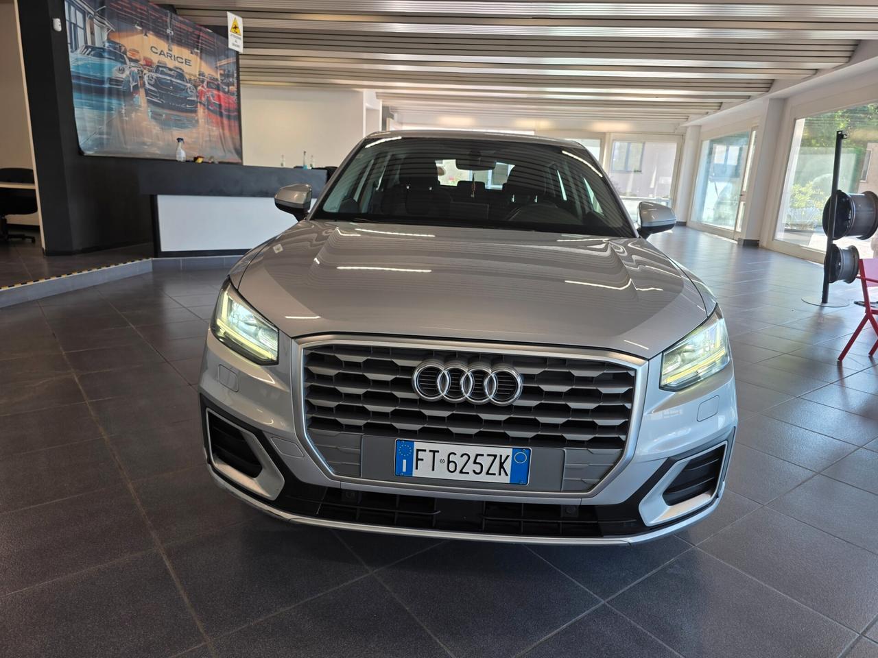 Audi Q2 30 TFSI Identity Black