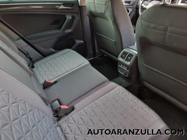 VOLKSWAGEN Tiguan 2.0 Life TDI 122CV SCR - Fari A Led