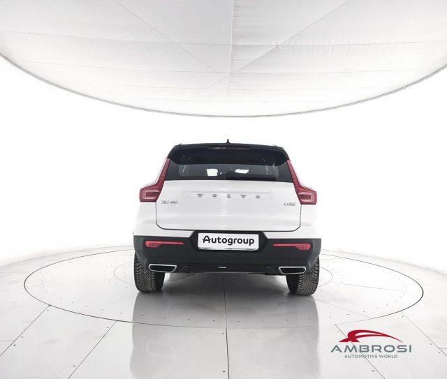 VOLVO XC40 D3 AWD Geartronic R-design - AUTOCARRO N1