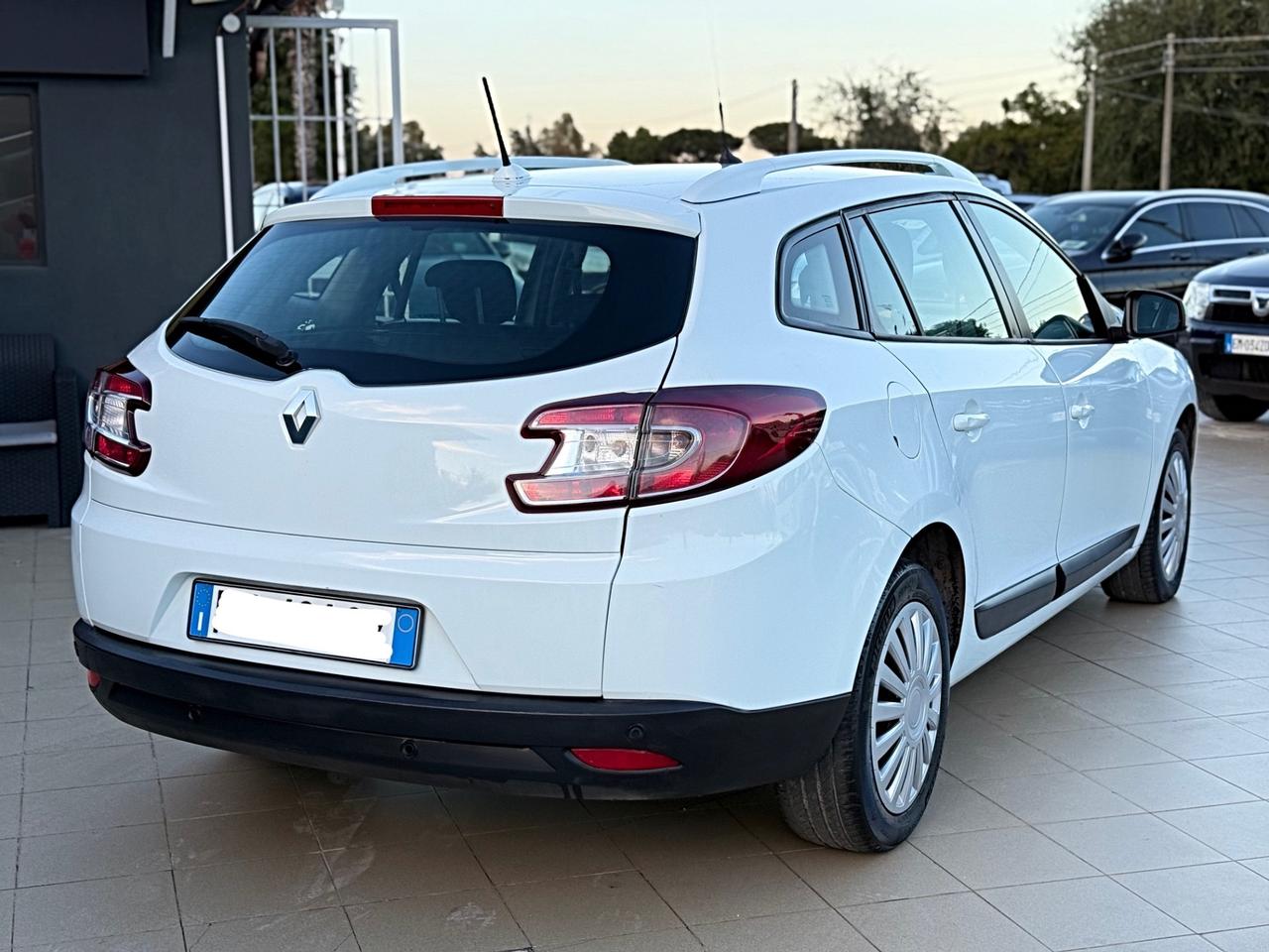 Renault Megane Mégane 1.5 dCi 110CV EDC SporTour Wave Garanzia 12 Mesi