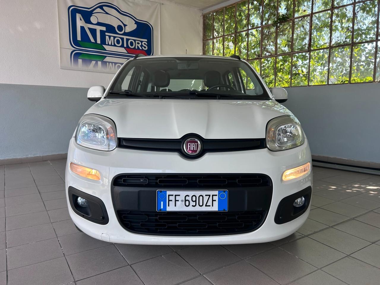 Fiat Panda 1.2 Lounge 5 Posti (Gancio traino)