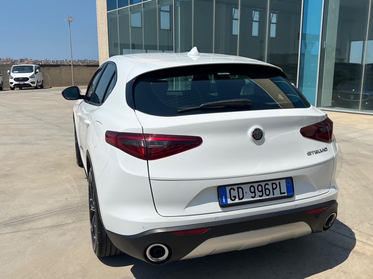 Alfa Romeo Stelvio 2.2 Turbodiesel 160 CV AT8 RWD Business