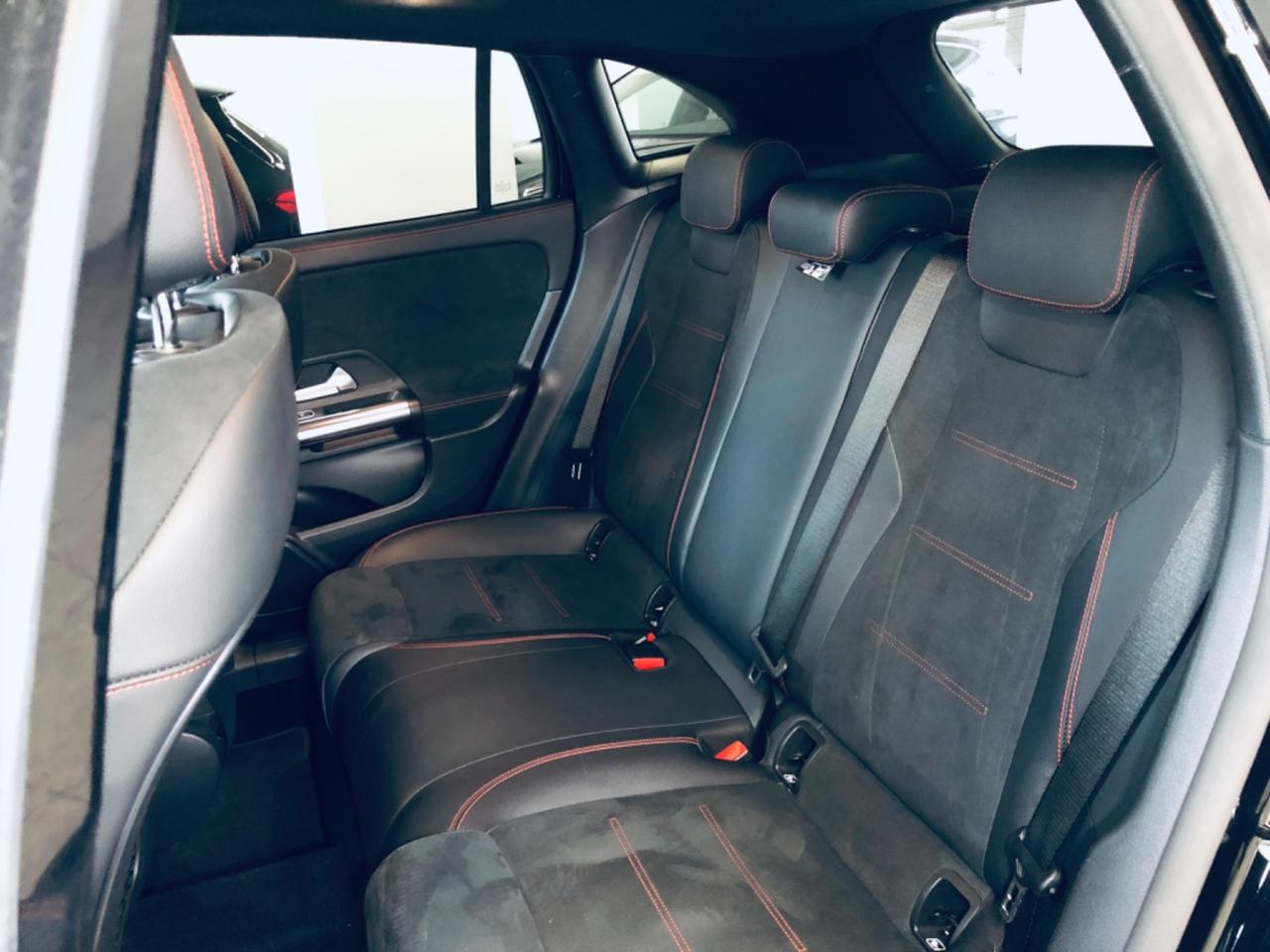 Mercedes-benz GLA 200 d amg Premium nero