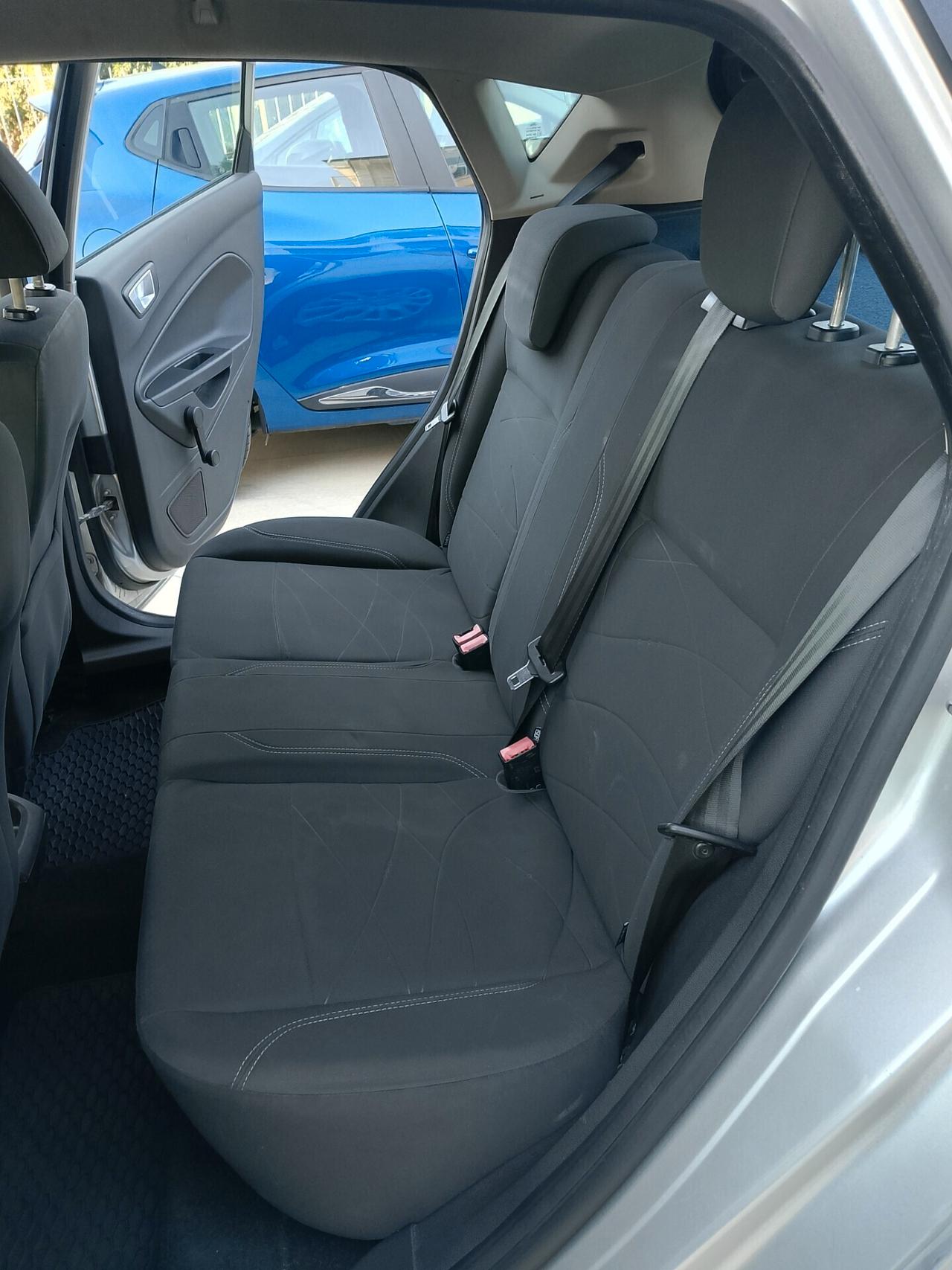 Ford Fiesta 1.2 60CV 5 porte Titanium