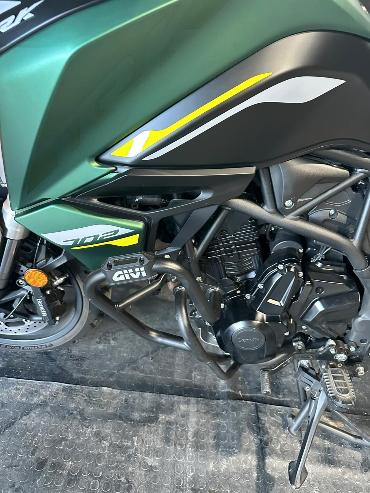 Benelli TRK 702 stradale