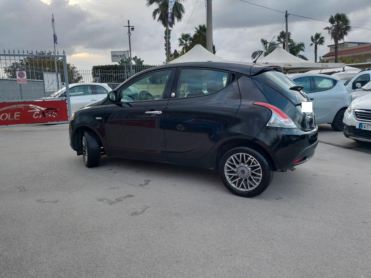 Lancia Ypsilon 1.2 69 CV 5 porte GPL Ecochic Gold