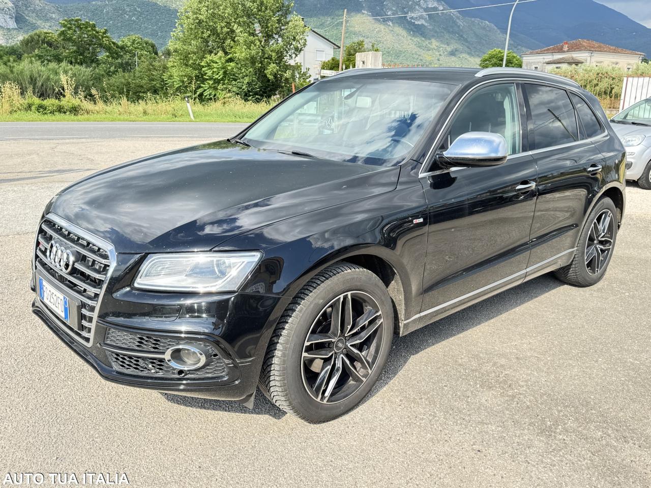 AUDI Q5 2.0 TDI S-LINE
