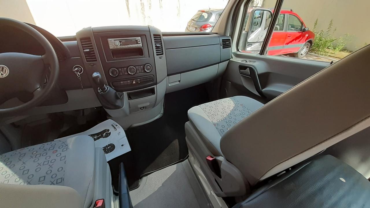 Volkswagen Crafter trasporto disabili doppia pedana tetto alto