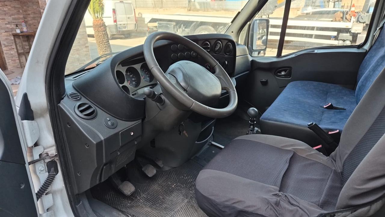 Iveco Daily corsa lunga 4mt x 240 PAT B