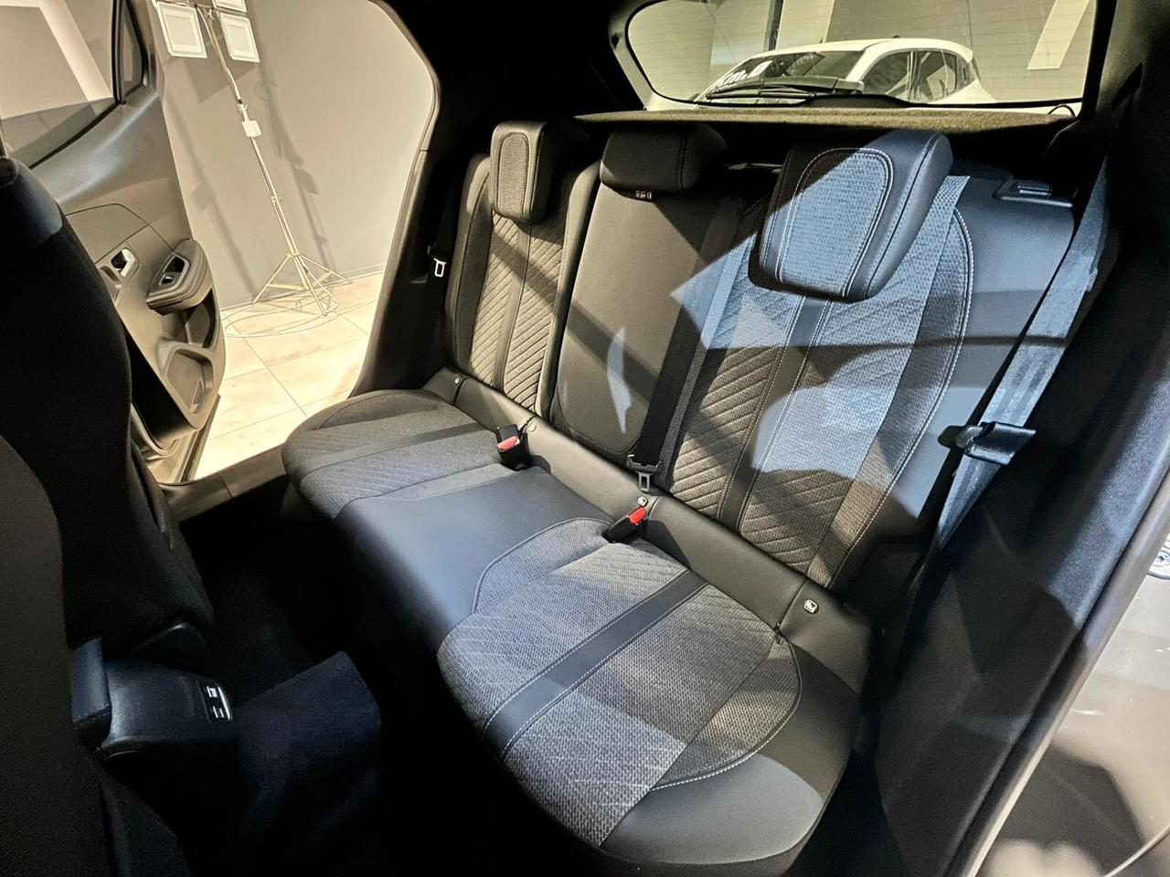 Peugeot 2008 PureTech 100 S&S Allure