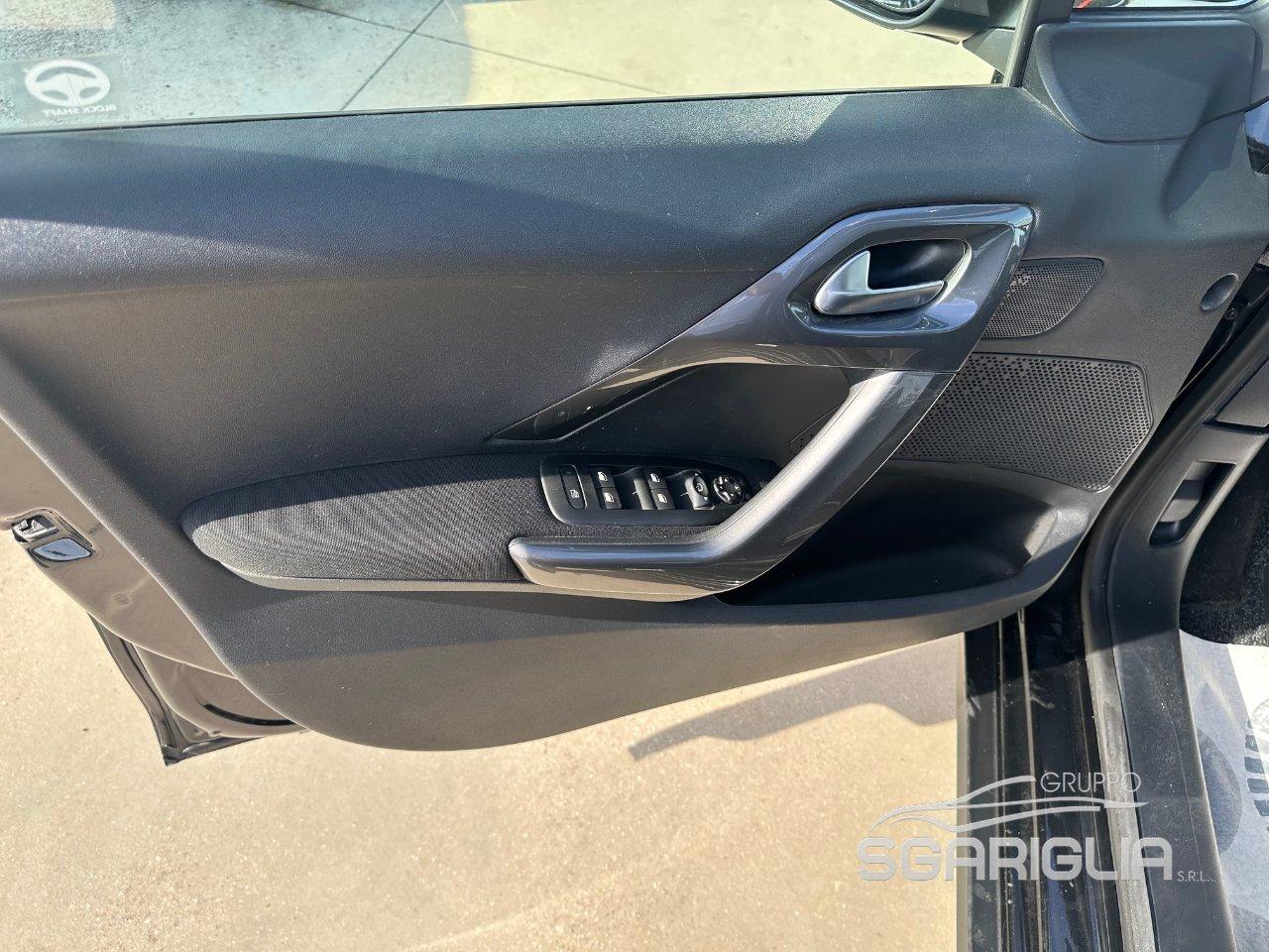 PEUGEOT 2008 1.6 HDI ALLURE