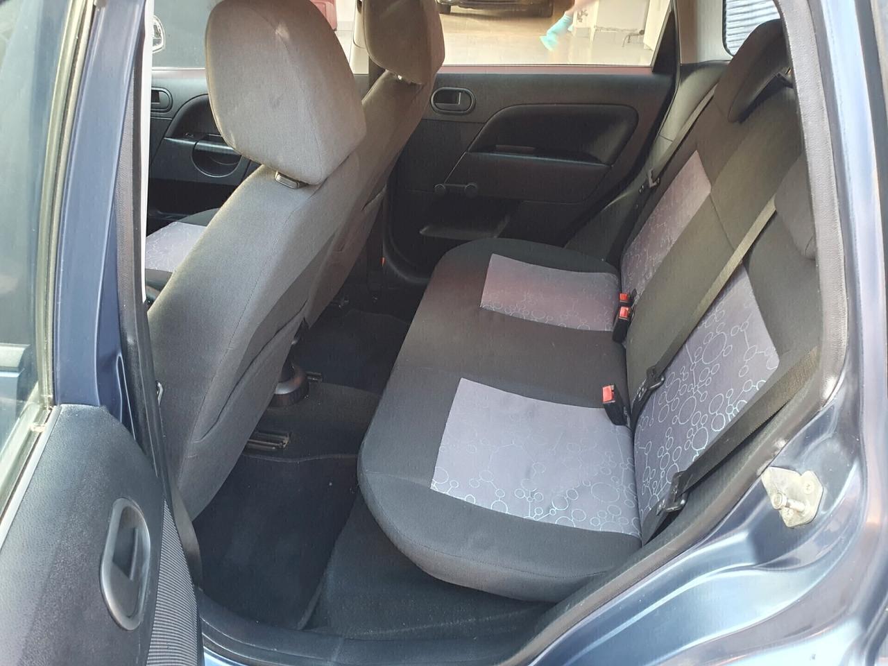 Ford Fiesta 1.4 TDCi Neopatentati manuale 2006