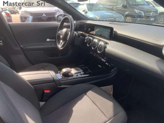 MERCEDES-BENZ CLA 180 CLA Shooting Brake 180 d Business auto - GG793JC