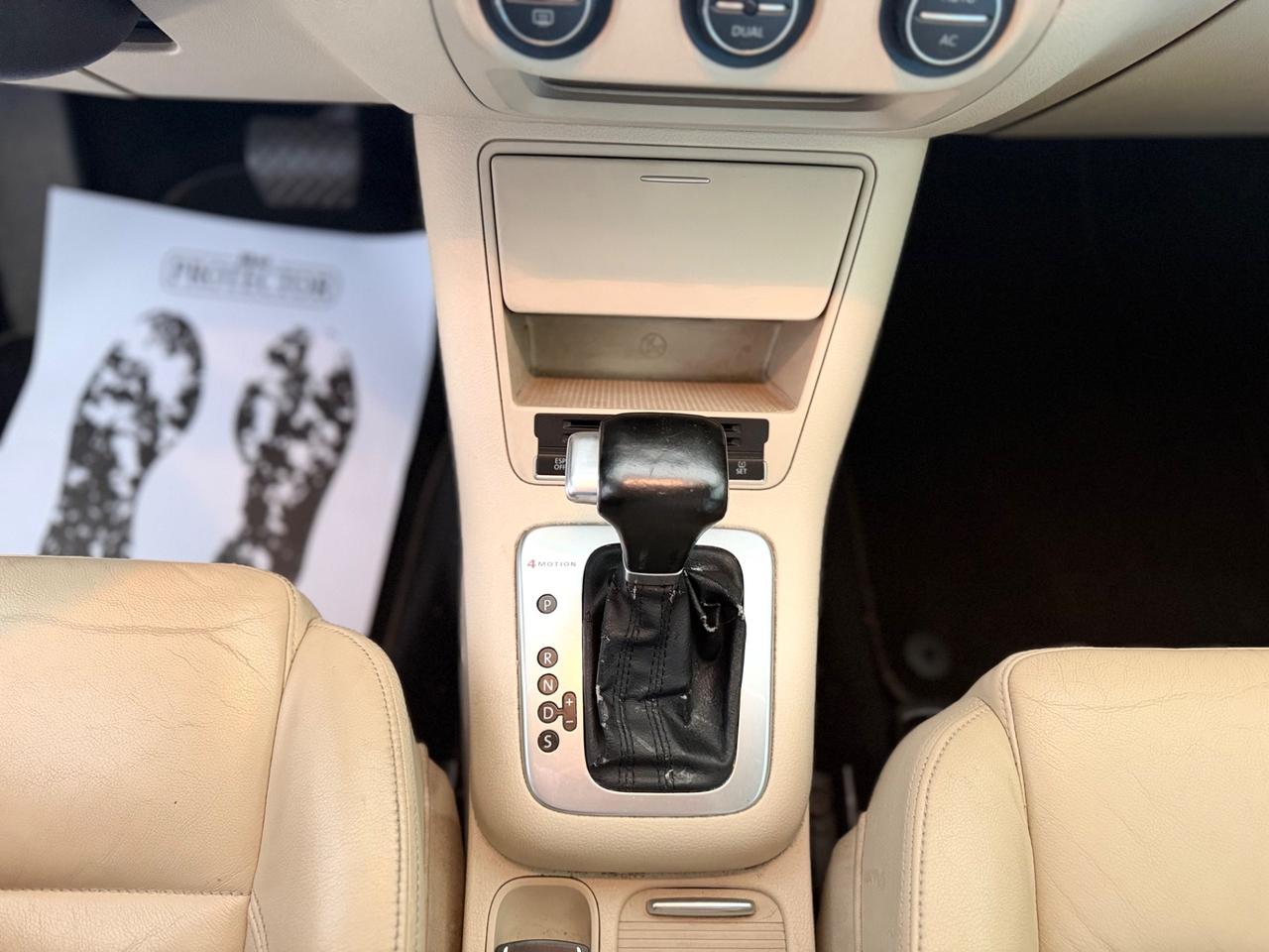 Volkswagen Tiguan 2.0 16V TDI DPF tiptronic Sport & Style (18°)