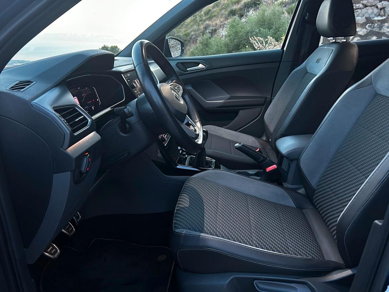 Volkswagen T-Cross 1.6 TDI Advanced R LINE PLUS