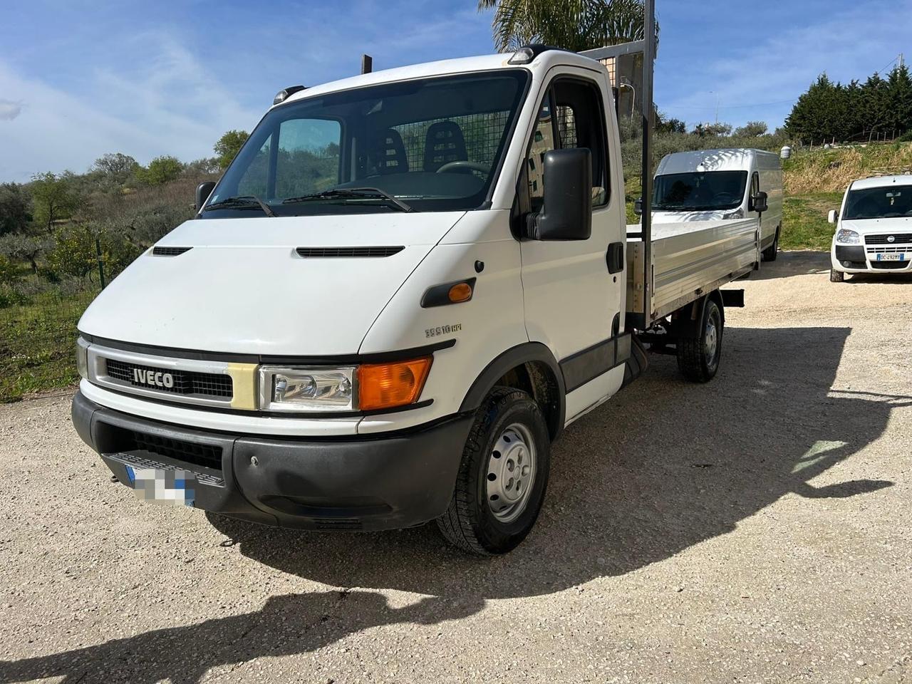 Iveco Daily 35S10 2.3 Hpi TDI PC Cabinato