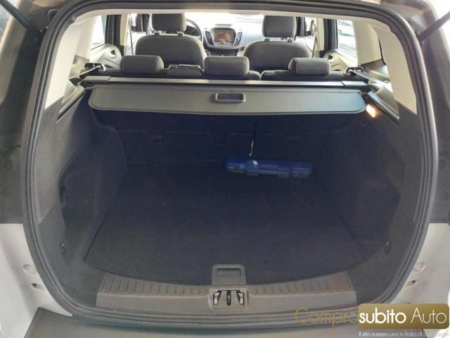 FORD Kuga 1.5 TDCI 120 CV S&S 2WD Powershift ST-Line