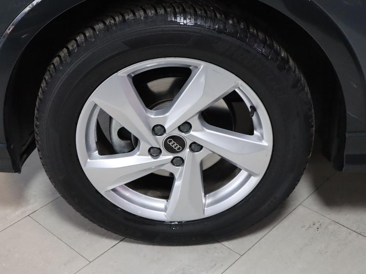 Audi Q3 Business Advanced 2.0 35 TDI #9495